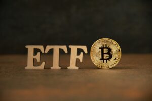 Read more about the article Bitcoin ETF: Введение в Инвестиции в Криптовалюту через Фонды